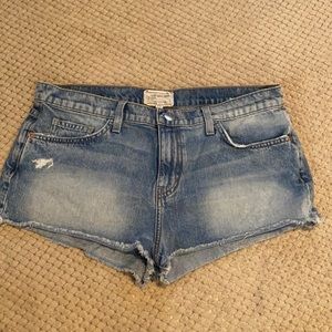 Woman’s jean short